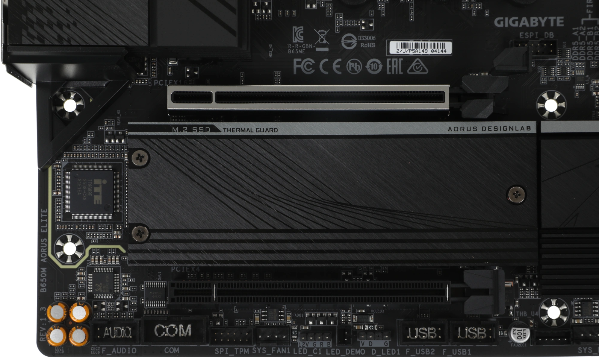 Материнская плата Gigabyte B650M AORUS ELITE Socket AM5 AMD B650 mATX AC`97 8ch(7.1) 2.5Gg RAID+HDMI+DP