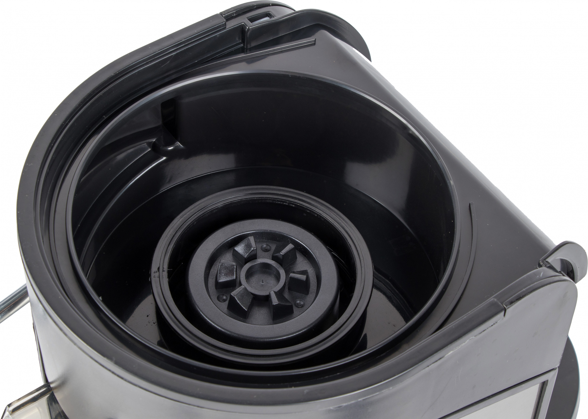 Соковыжималка центробежная BBK JC080-H03 800Вт рез.сок.:750мл. черный/серебристый