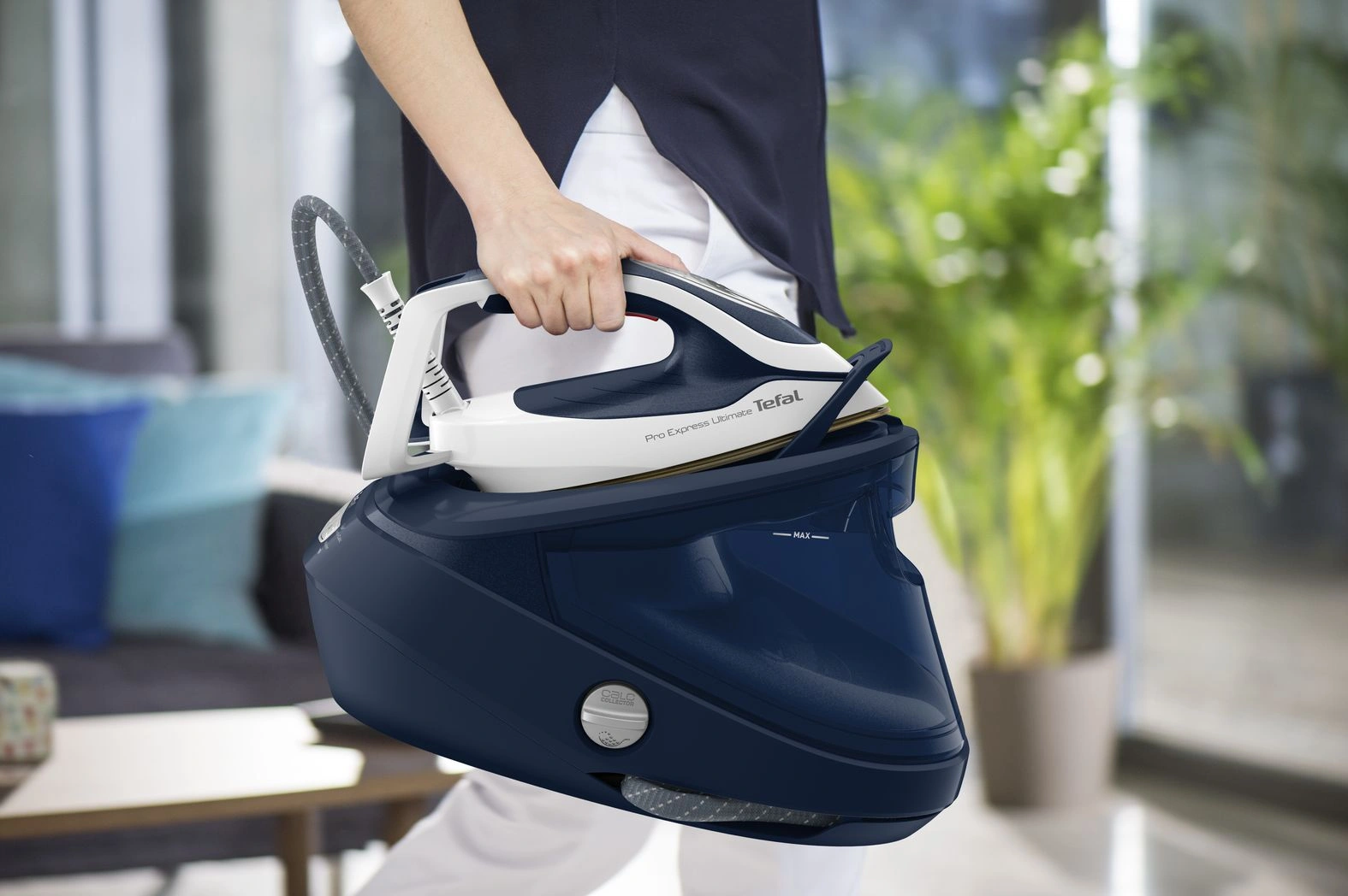 Парогенератор Tefal GV9720E0 3000Вт белый/синий