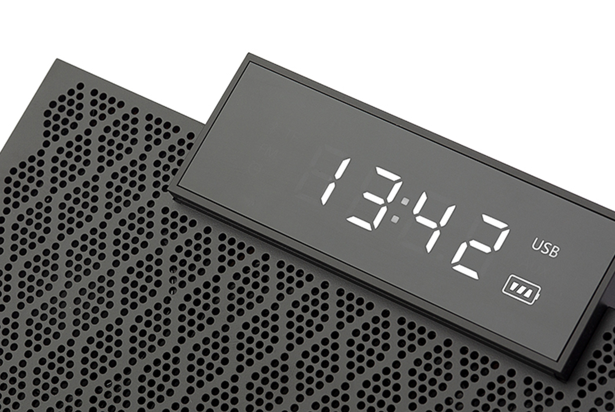 Колонка порт. Edifier MP260 т.дерево/черный 20W 1.0 BT 2600mAh