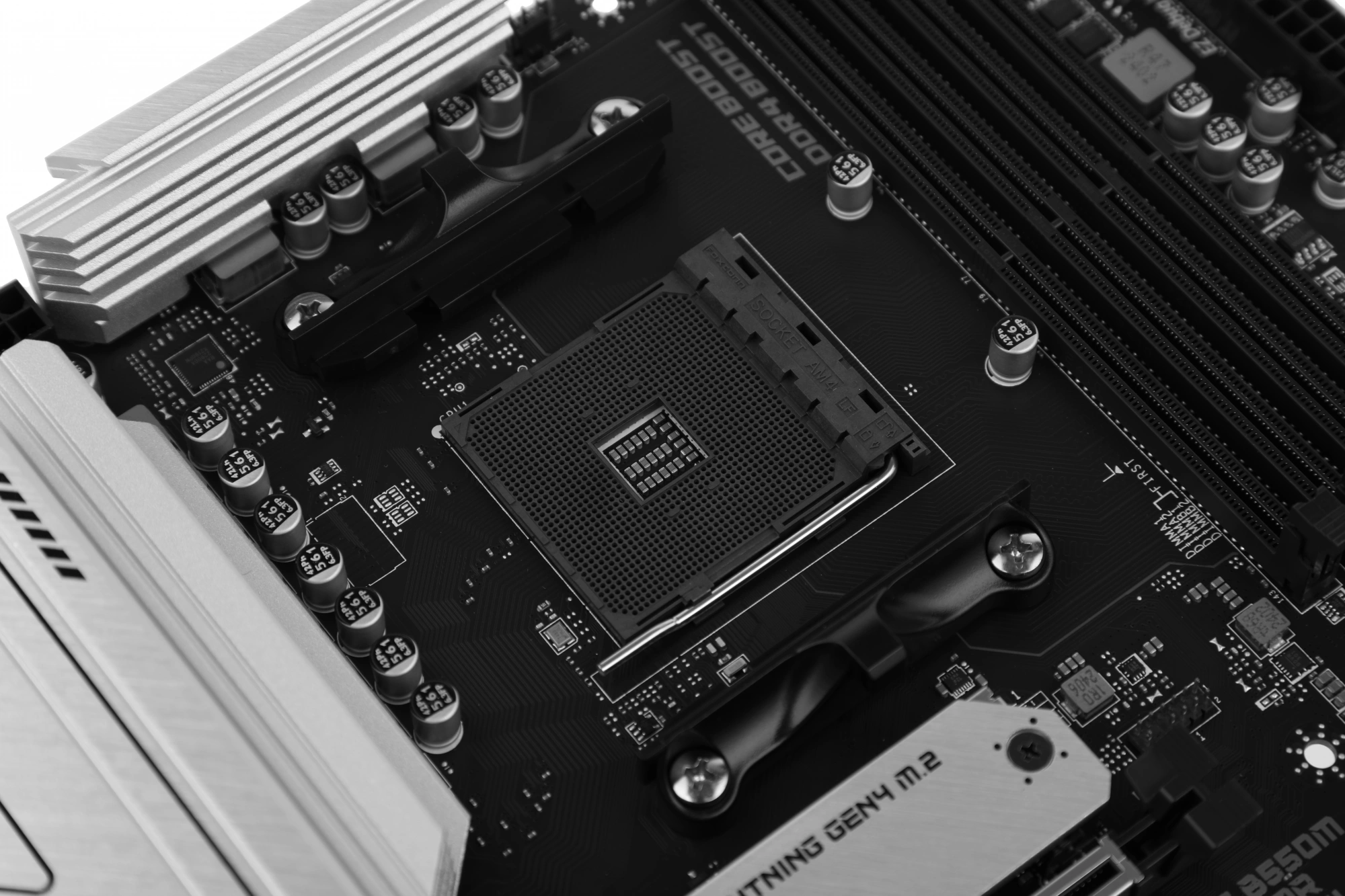 Материнская плата MSI MAG B550M MORTAR MAX WIFI Soc-AM4 AMD B550 4xDDR4 mATX AC`97 8ch(7.1) 2.5Gg RAID+HDMI+DP