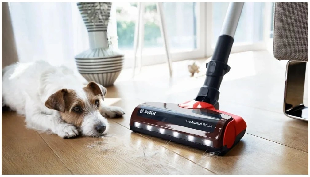 Пылесос Bosch BCS711PET черный/красный