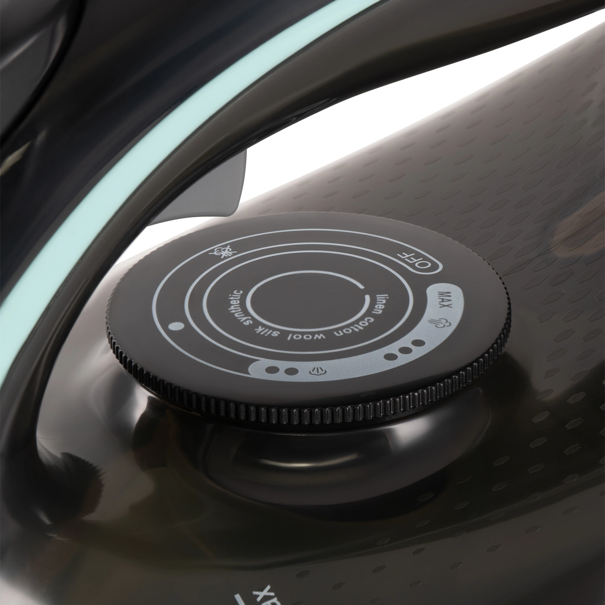 Утюг Vitek VT-8335 2600Вт черный