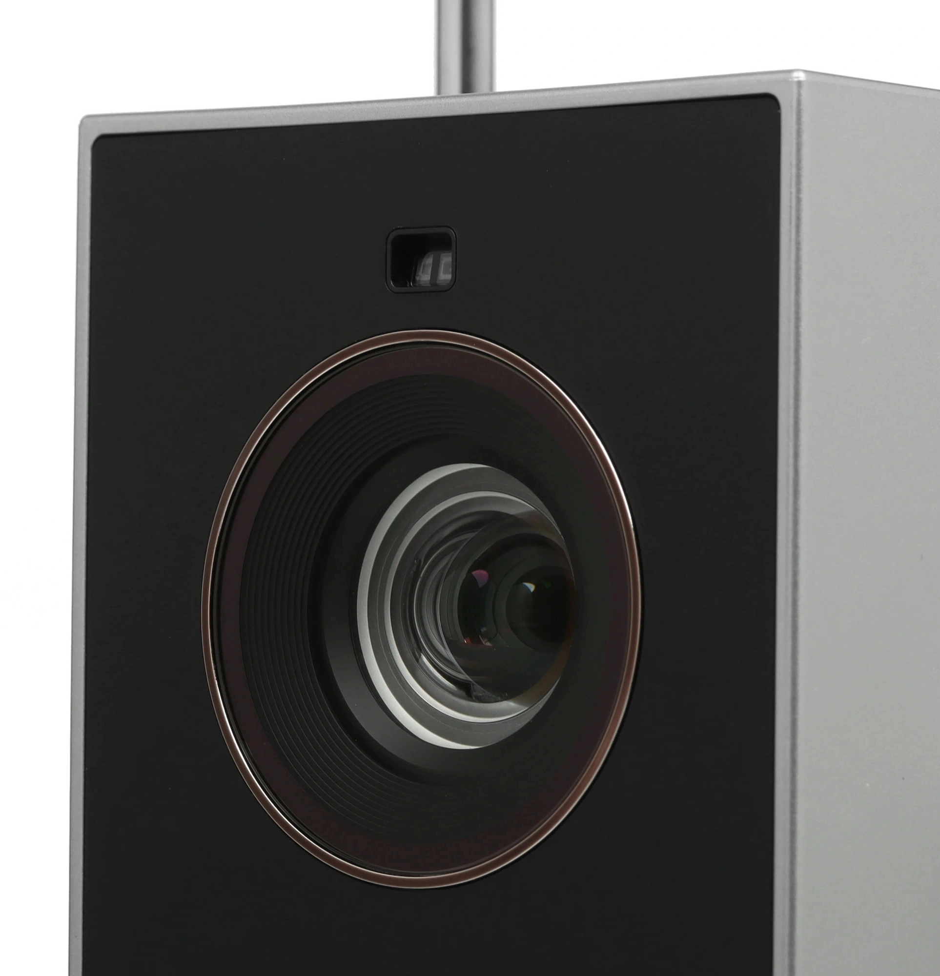 Проектор LG CineBeam Q DLP 500Lm ANSI (3840x2160) 450000:1 ресурс лампы:20000часов 1xHDMI 1.49кг