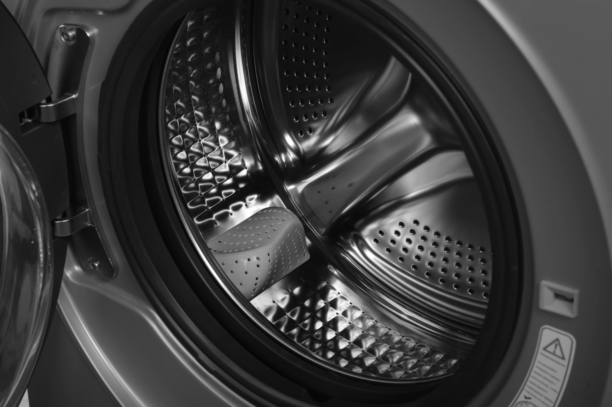 Стиральная машина Haier HW70-BP12919S класс: A+++ загр.фронтальная макс.:7кг серебристый инвертор