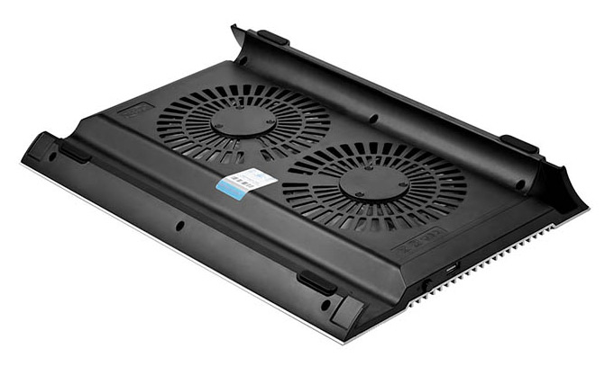 Подставка для ноутбука Deepcool N8 (DP-N24N-N8SR) 17" 380x278x55мм 25дБ 3xUSB 2x 140ммFAN 1244г алюминий серебристый