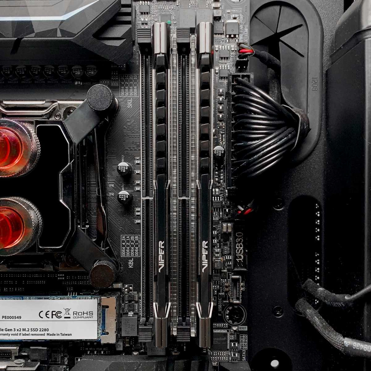 Память DDR4 2x16GB 3600MHz Patriot PVS432G360C8K Viper Steel RTL Gaming PC4-28800 CL18 DIMM 288-pin 1.35В single rank с радиатором Ret