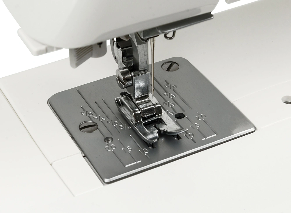 Швейная машина Janome Sakura 95 белый/цветы
