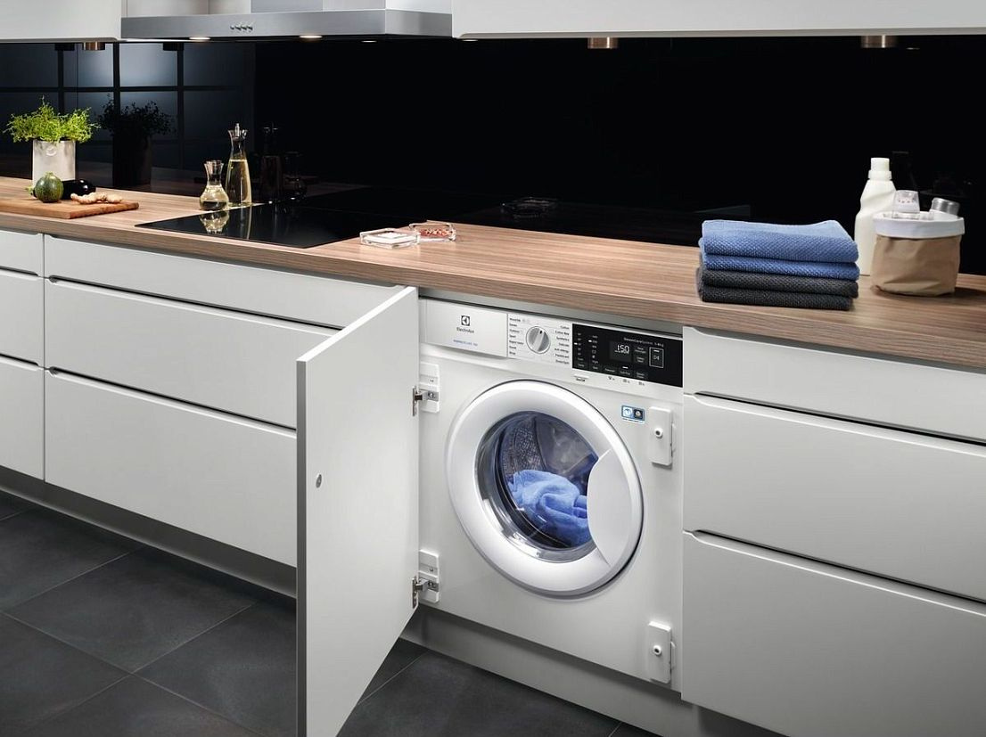 Стиральная машина Electrolux EWN7F447WI класс:A+++ загрузка до 7кг отжим:1400об/мин белый инвертер