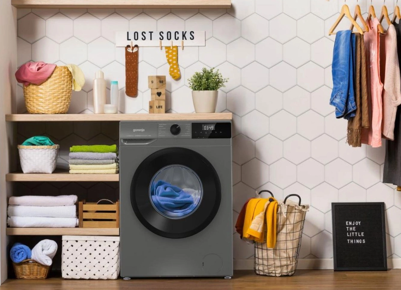 Стиральная машина Gorenje WNHPI84AS/AR класс: A загр.фронтальная макс.:8кг темно-серый инвертор