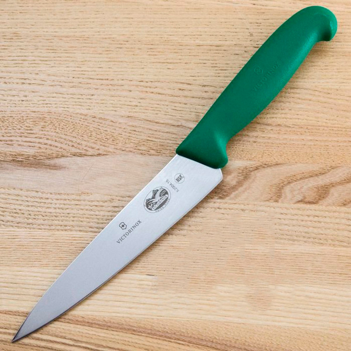 Нож кухонный Victorinox Fibrox (5.2004.15) стальной разделочный лезв.150мм прямая заточка зеленый