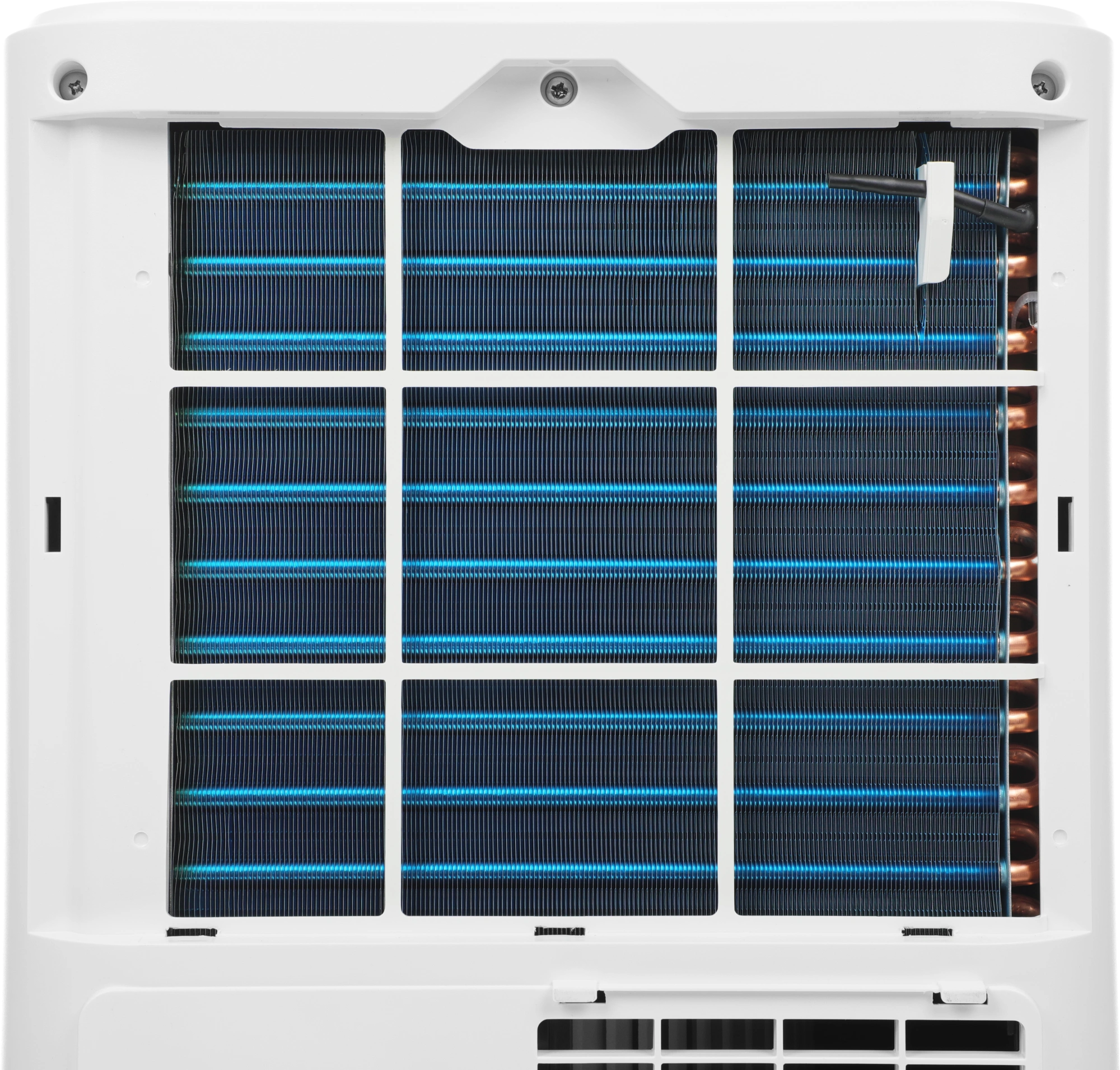 Кондиционер мобильный Funai Crocus MAC-CS22CON01 белый площ.20м2