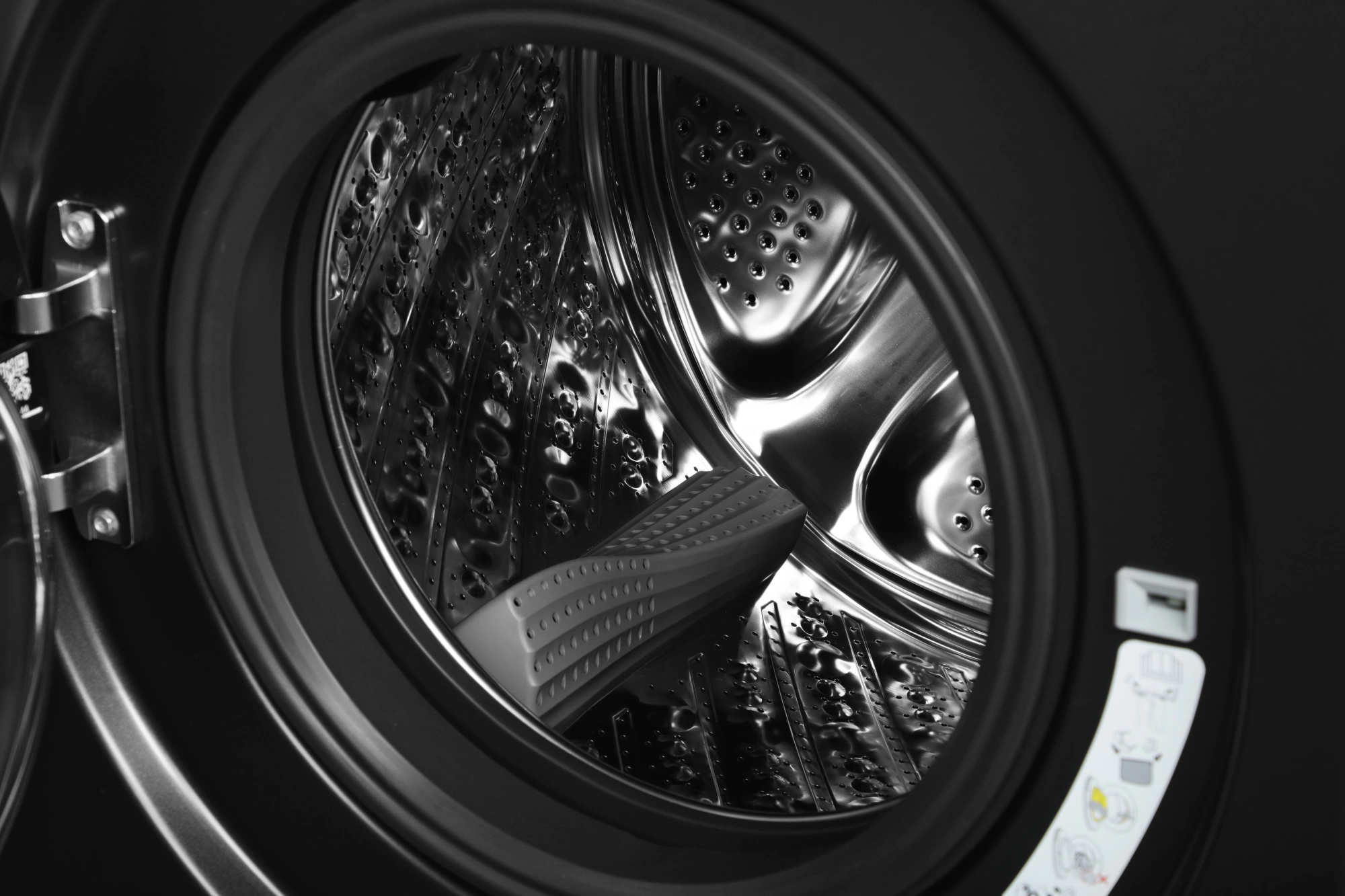 Стиральная машина Hisense WD5S1045BB класс: A загр.фронтальная макс.:10.5кг (с сушкой) черный инвертор