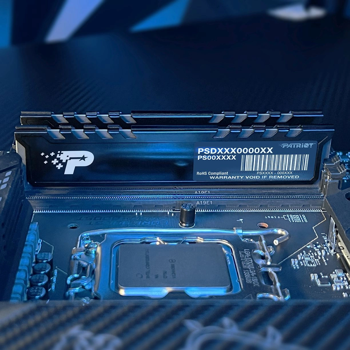 Память DDR5 2x16GB 5600MHz Patriot PSP532G5600KH1 Signature Premium RTL PC5-44800 CL46 DIMM 288-pin 1.1В kit single rank с радиатором Ret