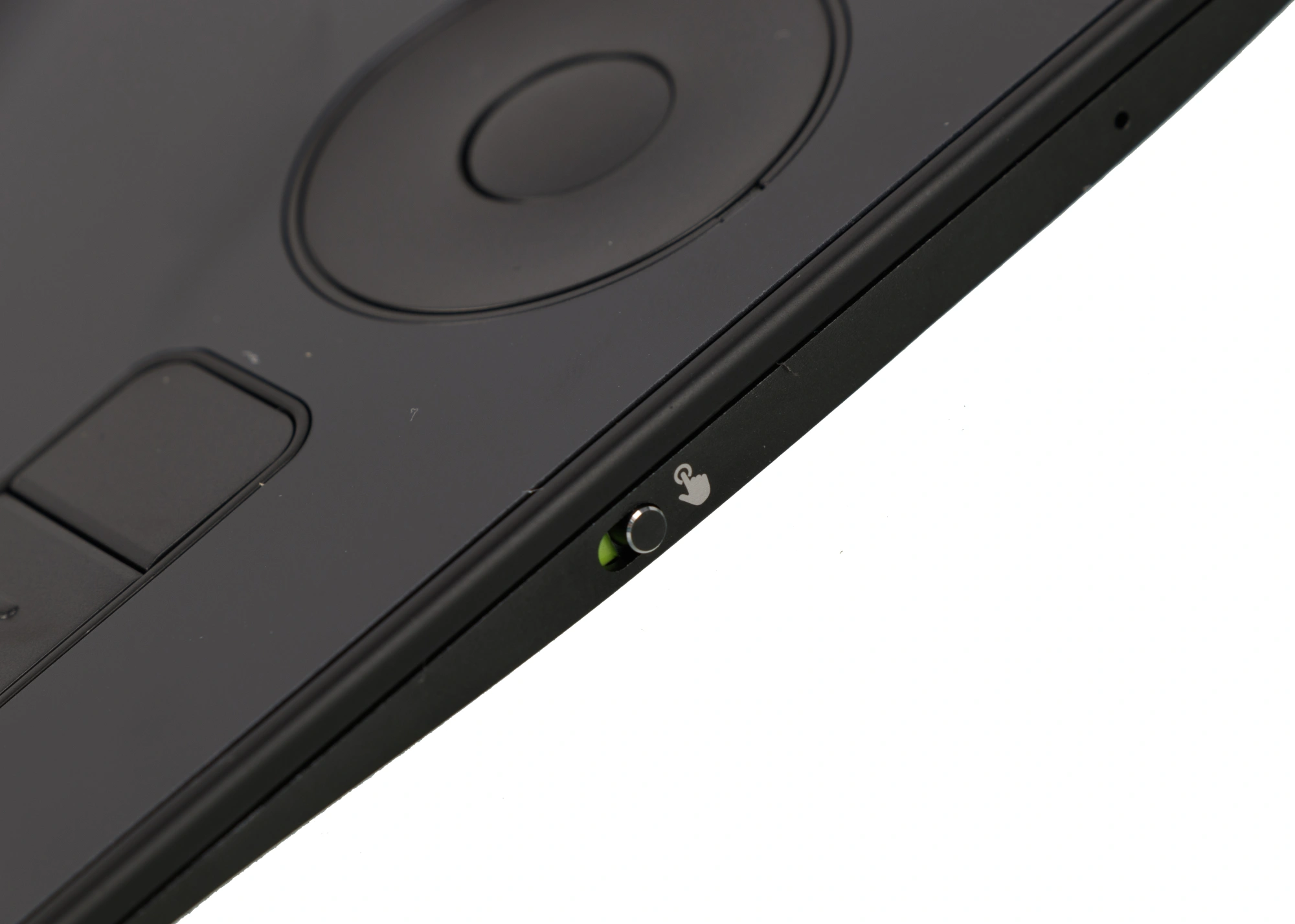 Графический планшет Wacom Intuos Pro PTH-460 Bluetooth/USB черный