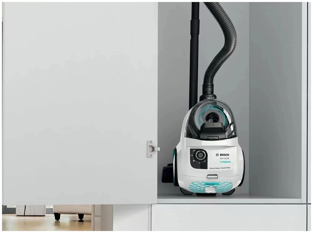 Пылесос Bosch Serie 4 BGC21HYG1 550Вт белый/черный