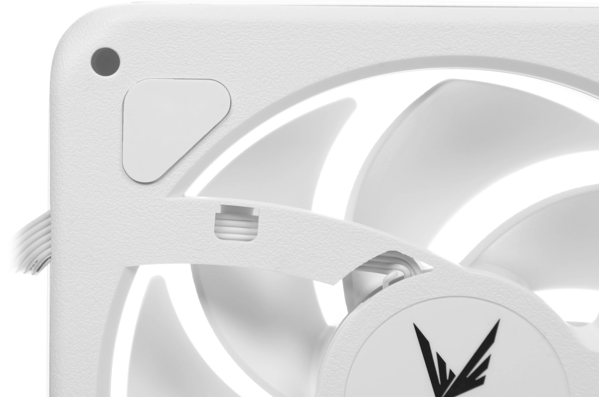 Вентилятор для корпуса Formula Air Fusion 3 ARGB 360х120x28 белый 4-pin 37.93дБ (AIR FUSION 3 WH) Ret