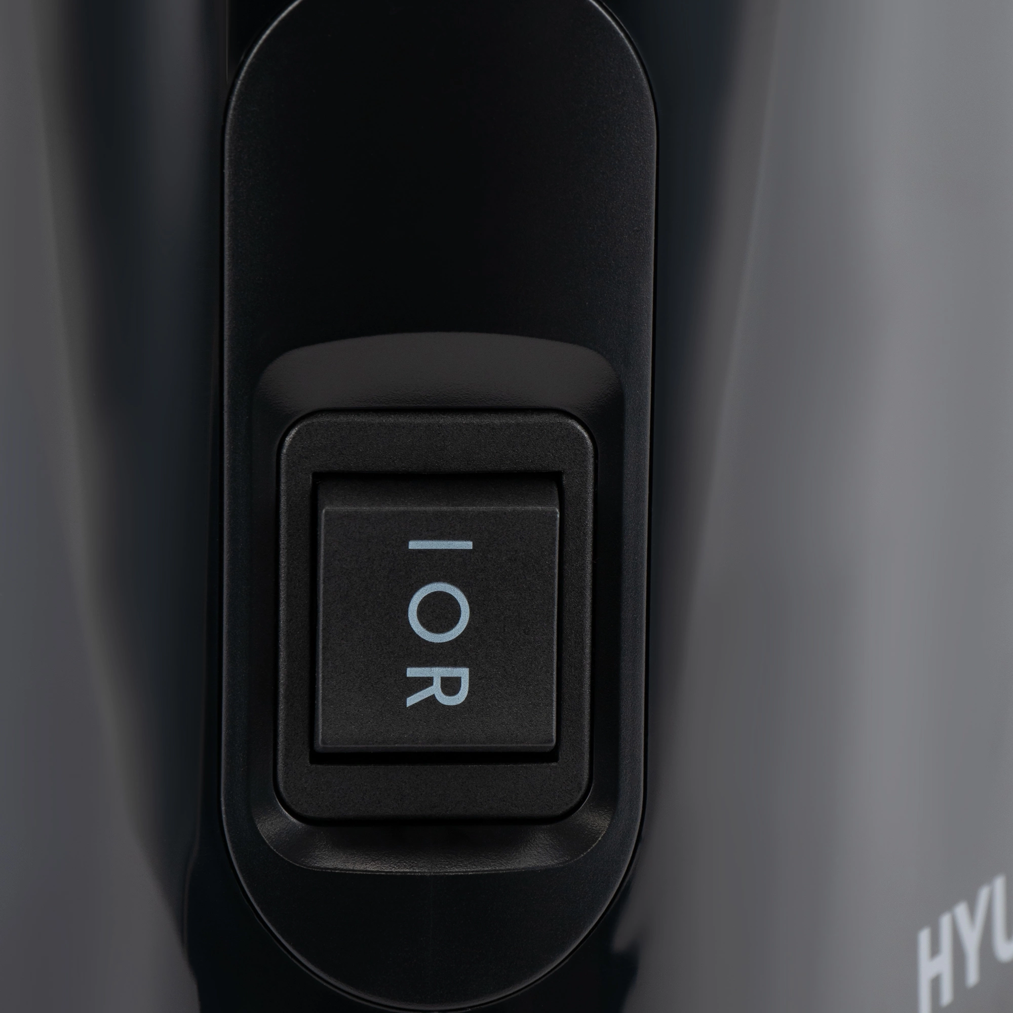 Соковыжималка шнековая Hyundai HY-JS2323 120Вт рез.сок.:400мл. черный