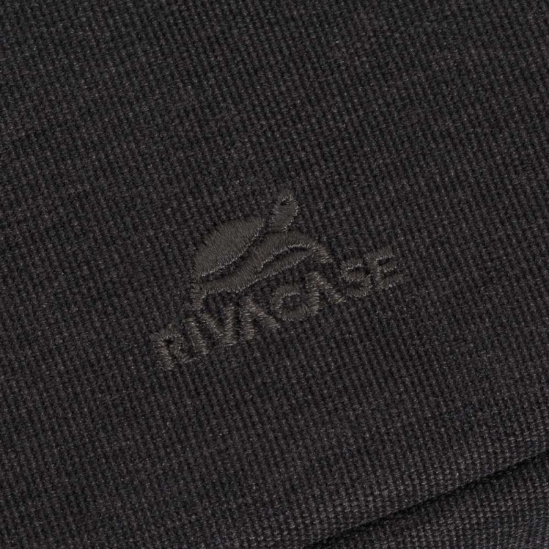 Чехол для ноутбука 14" Riva 7704 черный полиэстер (7704 BLACK)