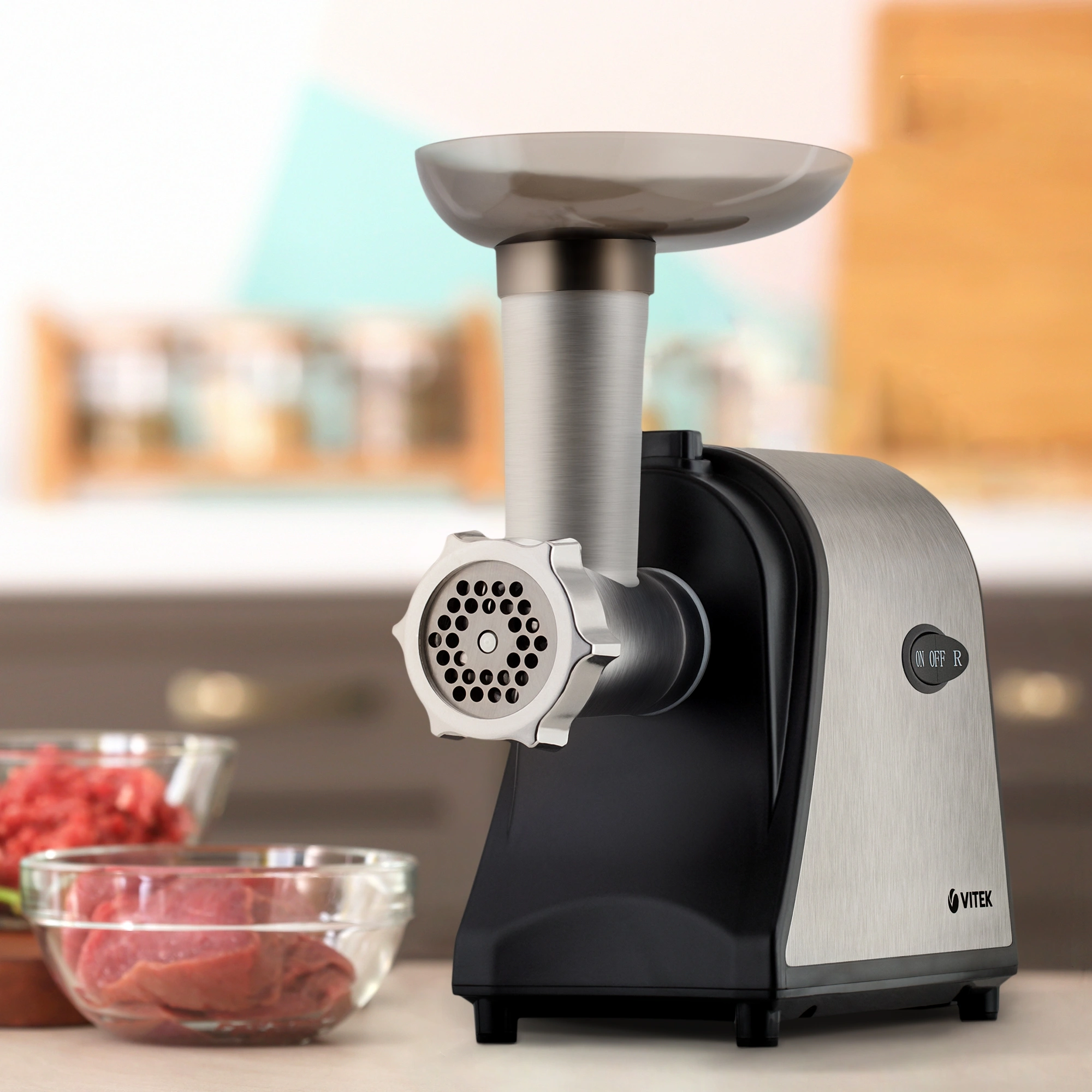 Мясорубка Vitek VT-3636 1700Вт стальной
