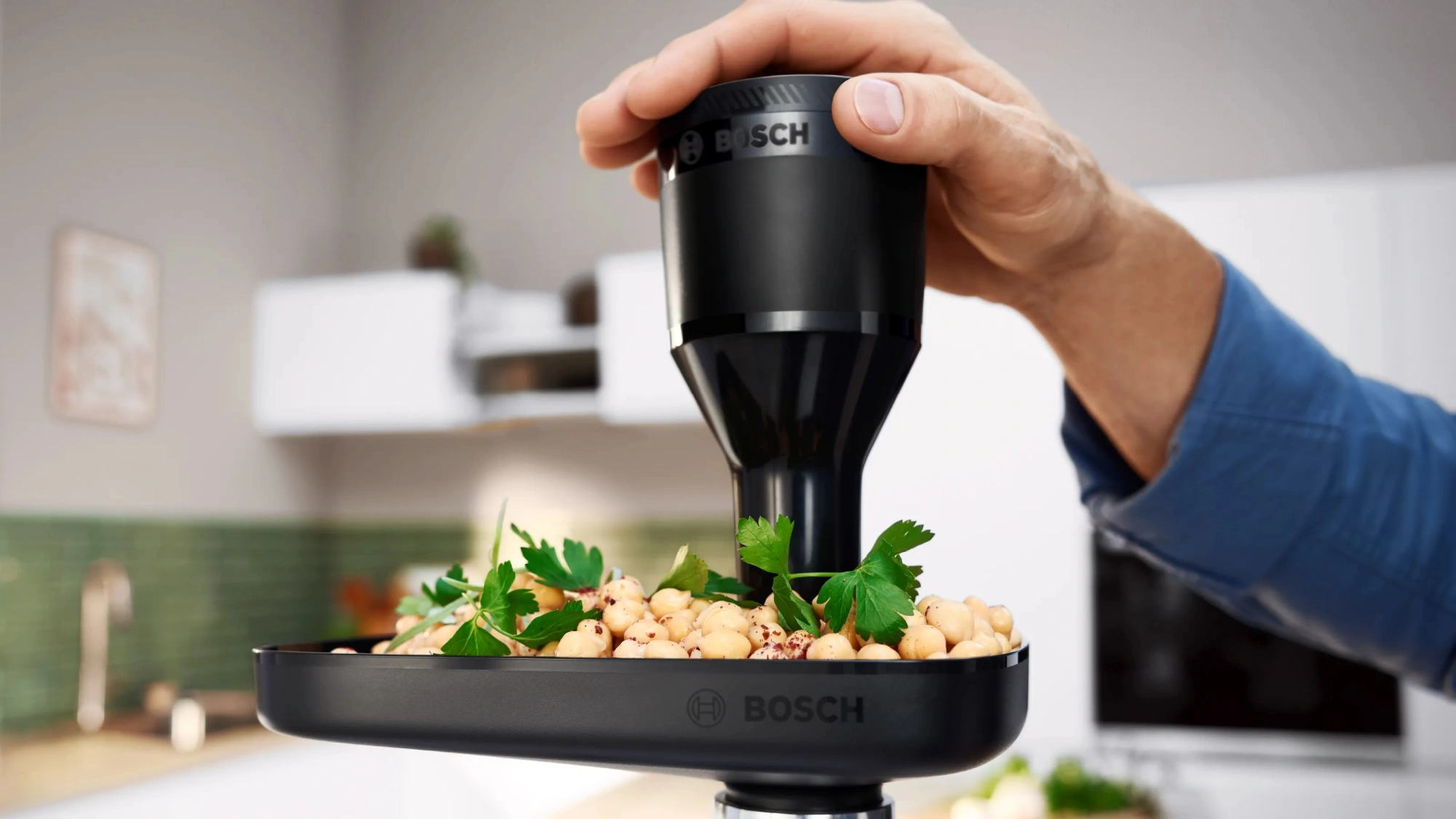 Мясорубка Bosch MFWS640B 2100Вт черный