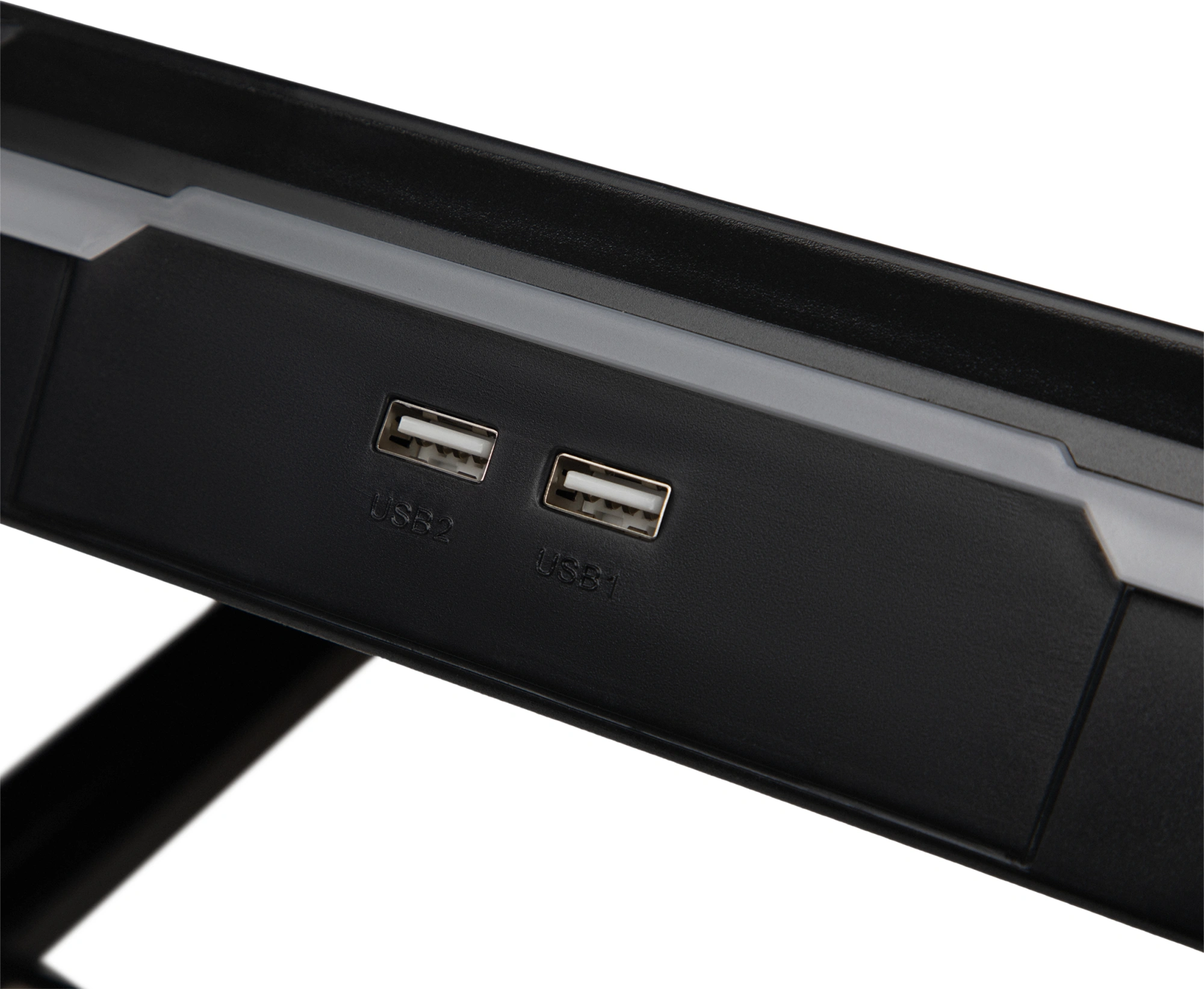 Подставка для ноутбука Digma D-NCP190-1x100RGB 19" 428x316x58мм 52дБ 2xUSB 1x 140ммFAN 1280г Fan-control металл/пластик черный