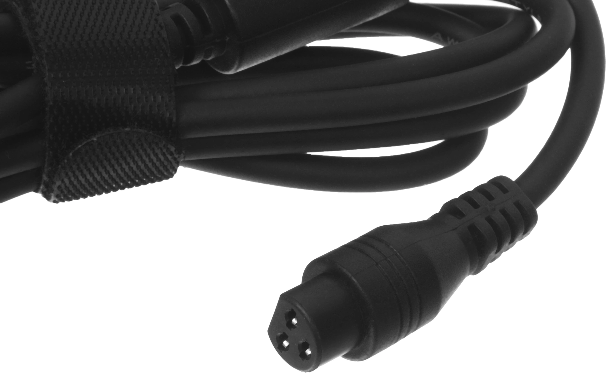 Блок питания Ippon E90 автоматический 90W 18.5V-20V 11-коннект. 4.5A от бытовой электросети LED индикатор