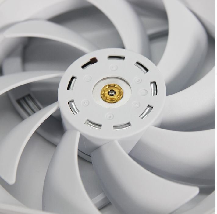 Вентилятор для корпуса Thermalright TL-C12-PRO-W 120х120x25 белый 4-pin 29.6дБ Ret