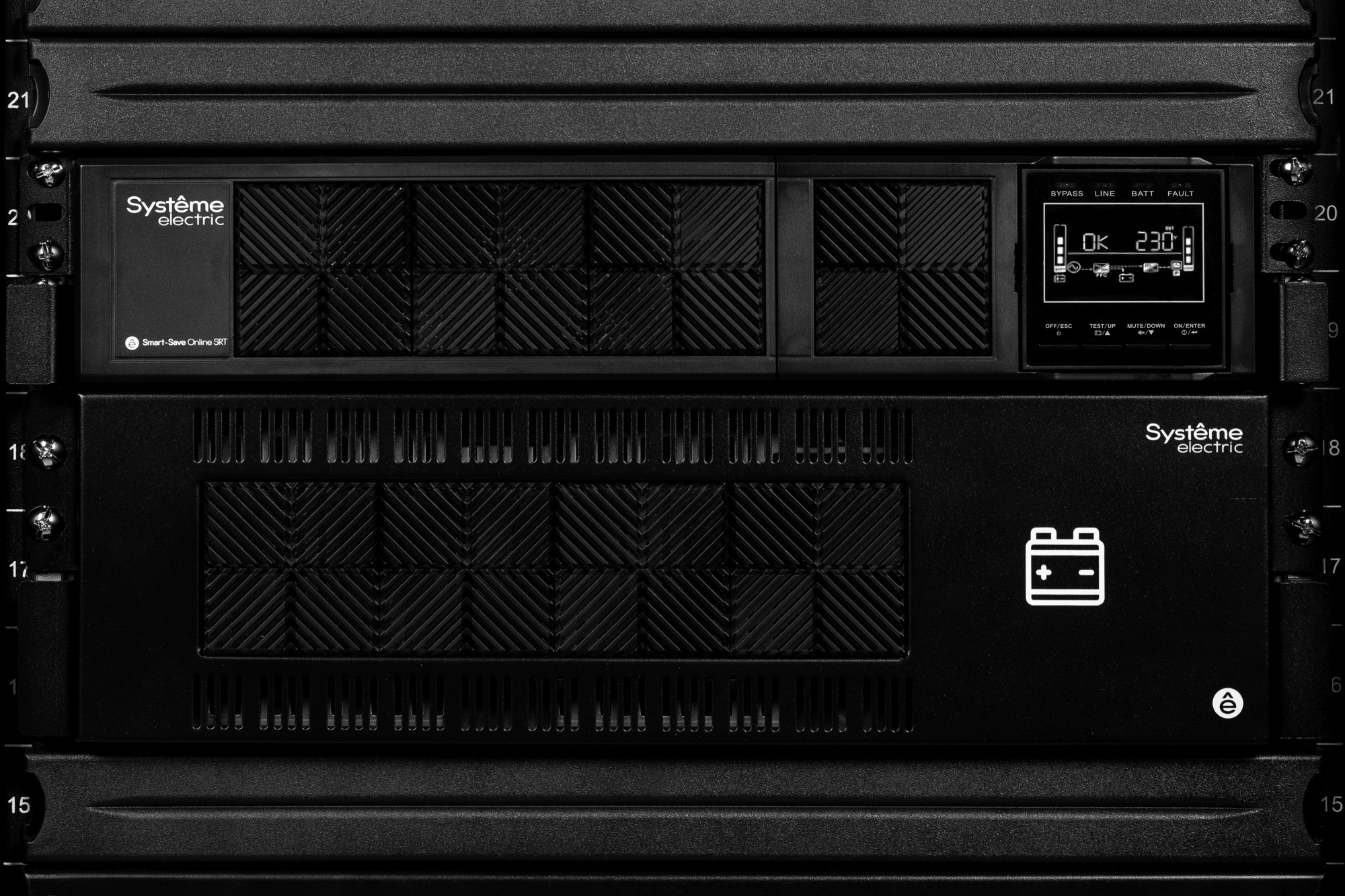 Источник бесперебойного питания Systeme Electriс SRT SRTSE8KRTXLI-NC 8000Вт 8000ВА черный