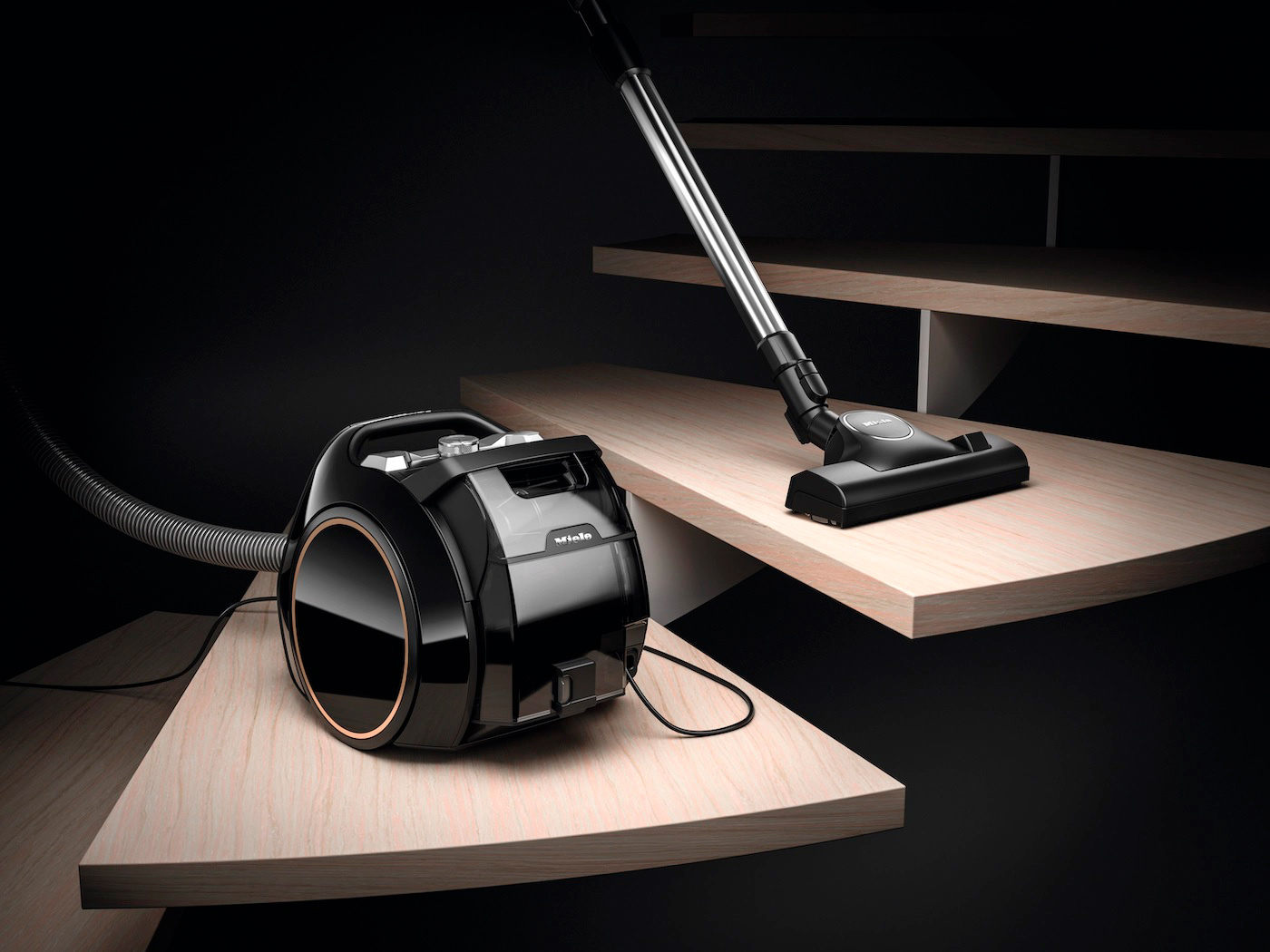 Пылесос Miele Boost CX1 Cat & Dog PowerLine 890Вт черный