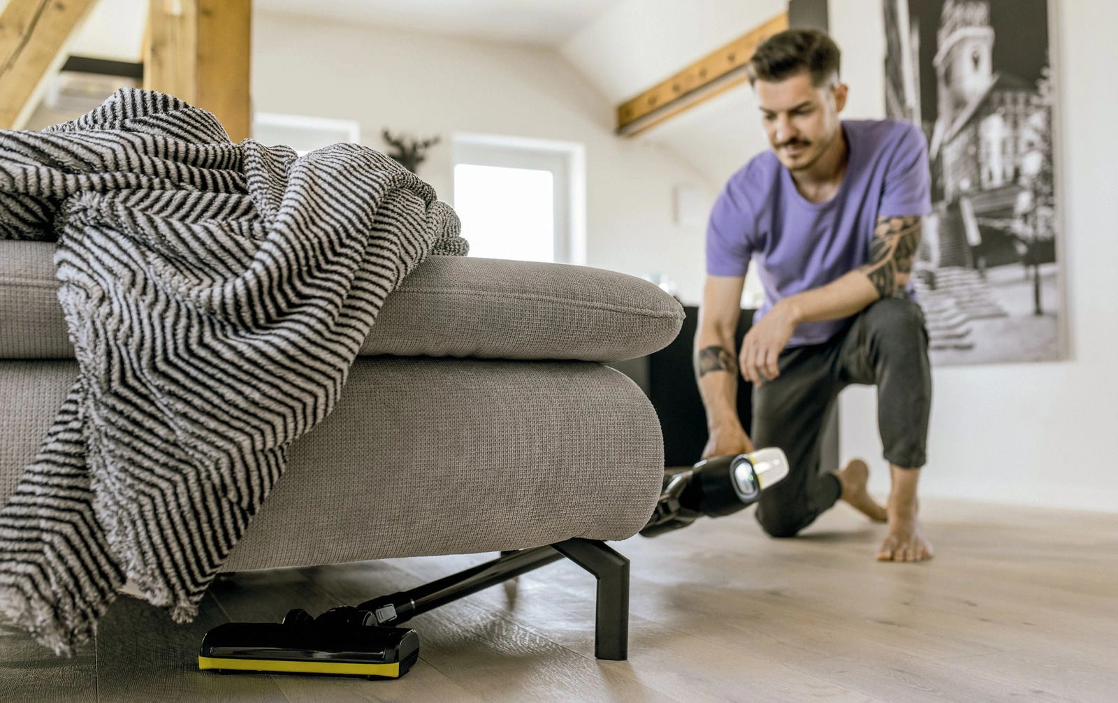 Пылесос ручной Karcher VC 4 Cordless myHome 21Вт белый/серый