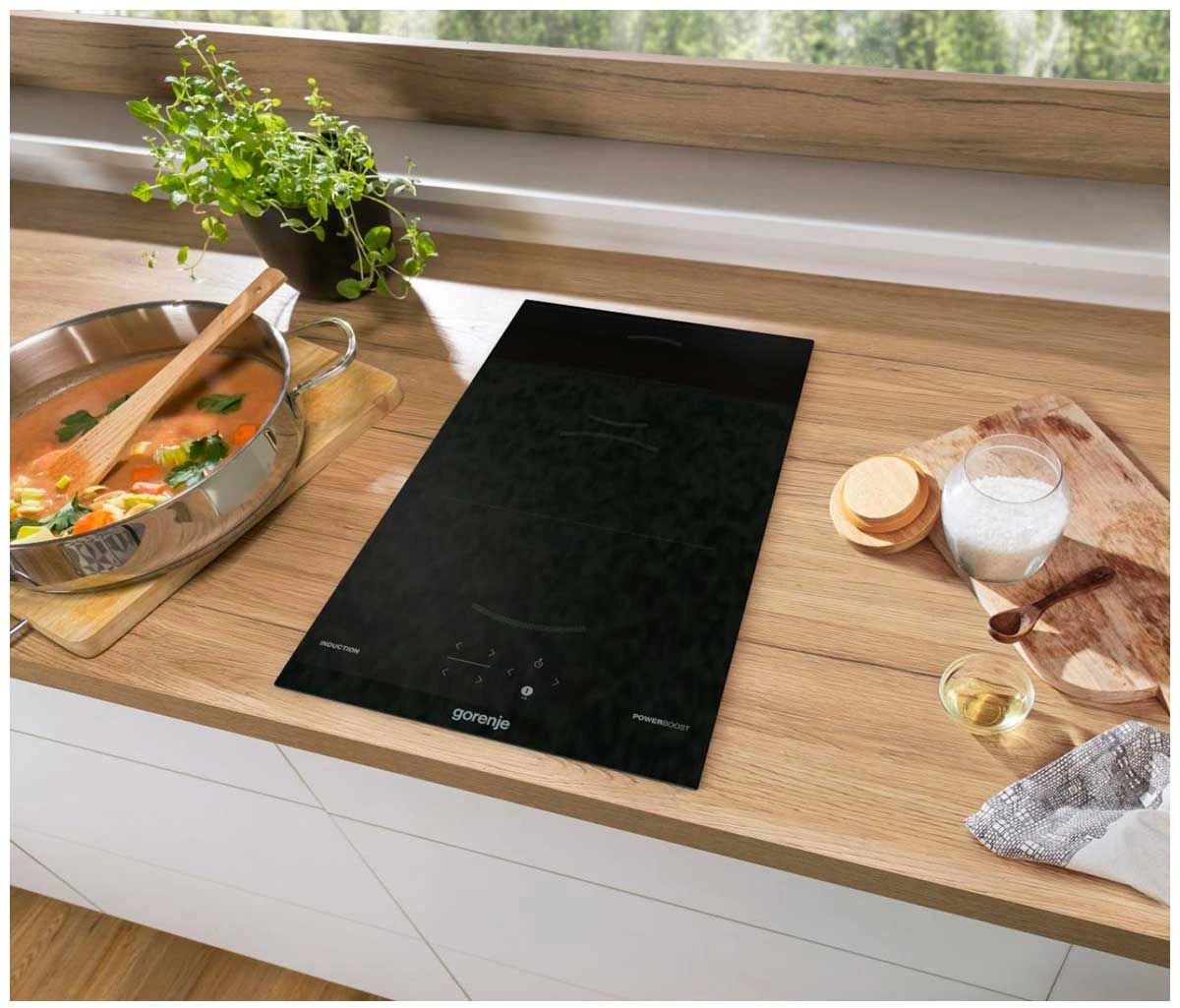 Индукционная варочная поверхность Gorenje GI3201BC черный